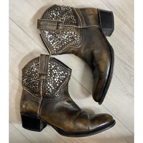 Frye Deborah Studded Brown Distressed (not Crackled) Leather Boots Sz 8 - Picture 1 of 14